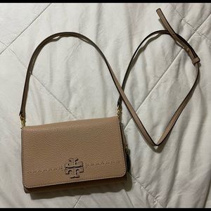 Tory Burch Small crossbody bag. Great color beige.Authentic